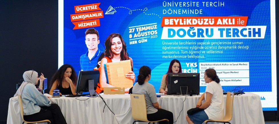 BEYLİKDÜZÜ BELEDİYESİ TERCİH DÖNEMİNDE DE ÖĞRENCİLERİN YANINDA – EĞİTİM – İnternetin Ajansı