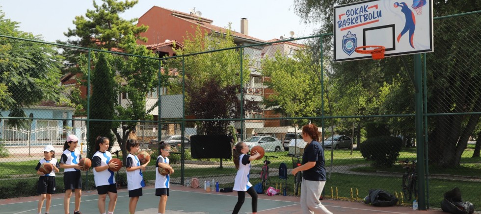 ÇOCUKLAR YAZ SPOR EĞİTİMLERİNE AKIN ETTİ – SPOR – İnternetin Ajansı