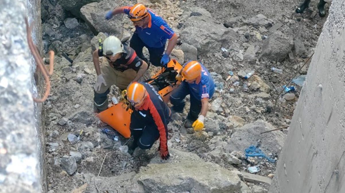 Dere yatağında bir cesed bulundu.