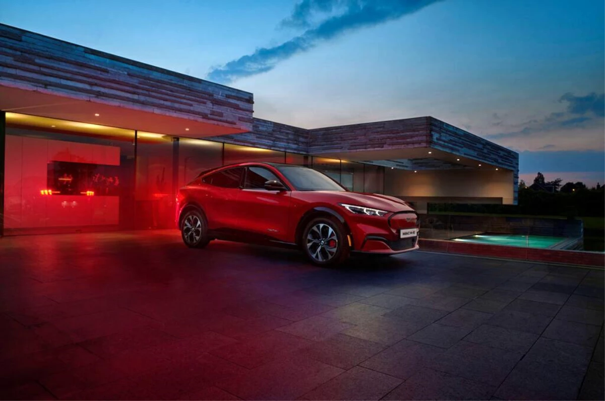 Tamamen elektrikli Ford Mustang Mach-E Türkiye’de!