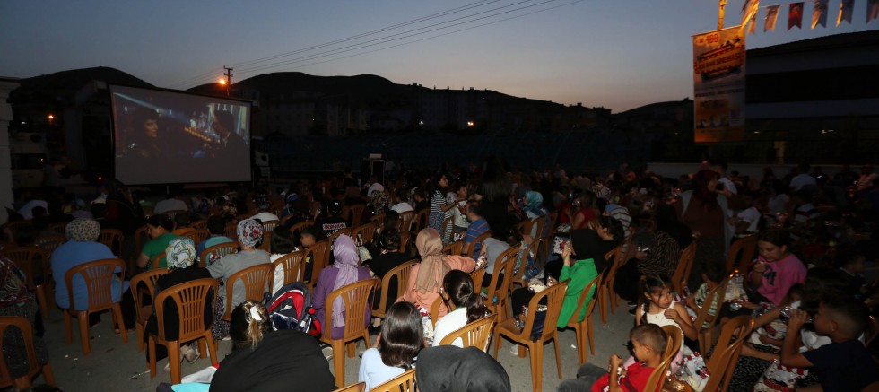 Yakacık sakinleri Prestij Meselesi’ni izledi – GÜNDEM – İnternetin Ajansı