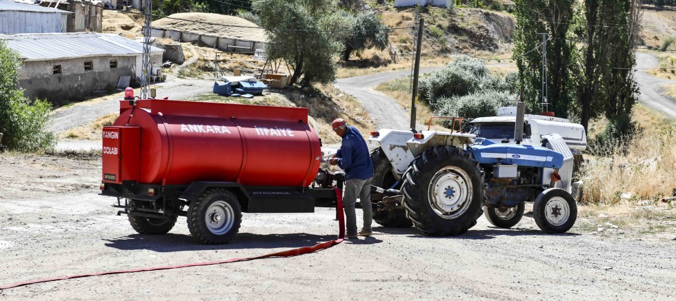 ANKARA BÜYÜKŞEHİR BELEDİYESİ YANGIN SÖNDÜRME TANKERİ DAĞITIMINI SÜRDÜRÜYOR – GÜNDEM – İnternetin Ajansı