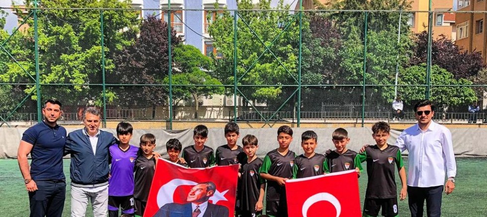 BAÅžKAN BAÄžLAR: BÄ°Z YETENEKLÄ° Ã‡OCUKLARA DOKUNUYORUZ – GÜNDEM – İnternetin Ajansı