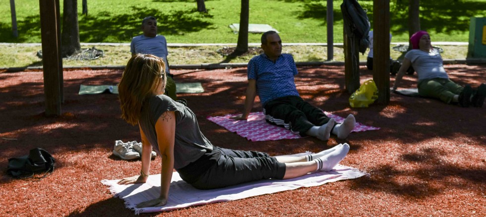 BAŞKENTLİLERDEN PARKLARDA SPORA YOĞUN İLGİ – GÜNDEM – İnternetin Ajansı