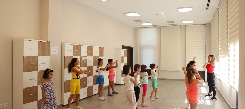 ÇANKAYALI ÇOCUKLAR DANS EDEREK GELİŞİYOR  – EĞİTİM – İnternetin Ajansı