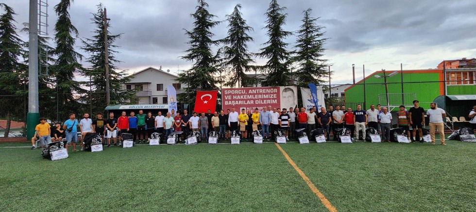 GÖLCÜK BELEDİYESİ AMATÖR KULÜPLERİN YANINDA – SPOR – İnternetin Ajansı