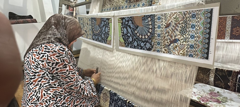 İlmek ilmek işlenen halılar müşterisiyle buluşuyor – GÜNDEM – İnternetin Ajansı