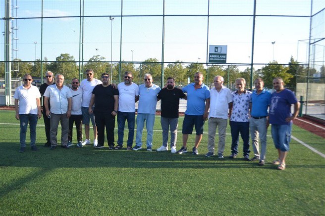 KÜÇÜK AYASOFYASPOR BAŞKAN VEKİLİ AKSU: HEDEFİMİZ ŞAMPİYONLUK – GÜNDEM – İnternetin Ajansı