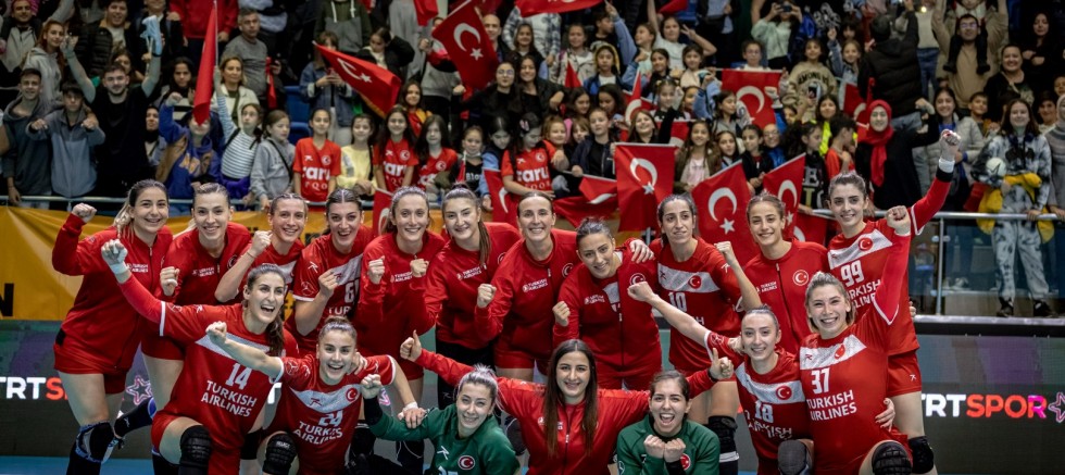 Mercedes-Benz Türk, Hentbol Milli Takımları’nın resmi ulaşım sponsoru olmayı sürdürecek – SPOR – İnternetin Ajansı