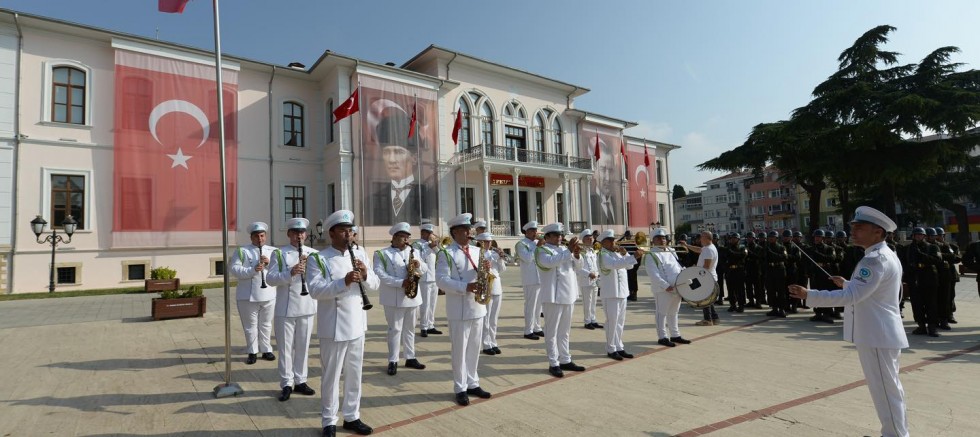 TEKİRDAĞ BÜYÜKŞEHİR BELEDİYE BANDOSU İLE 30 AĞUSTOS ZAFER BAYRAMI COŞKUSU – GÜNDEM – İnternetin Ajansı