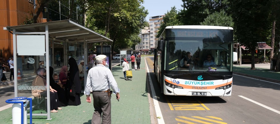 YENİLENEN KAVŞAKTA OTOBÜS HATLARI ÇALIŞMAYA BAŞLADI – GÜNDEM – İnternetin Ajansı