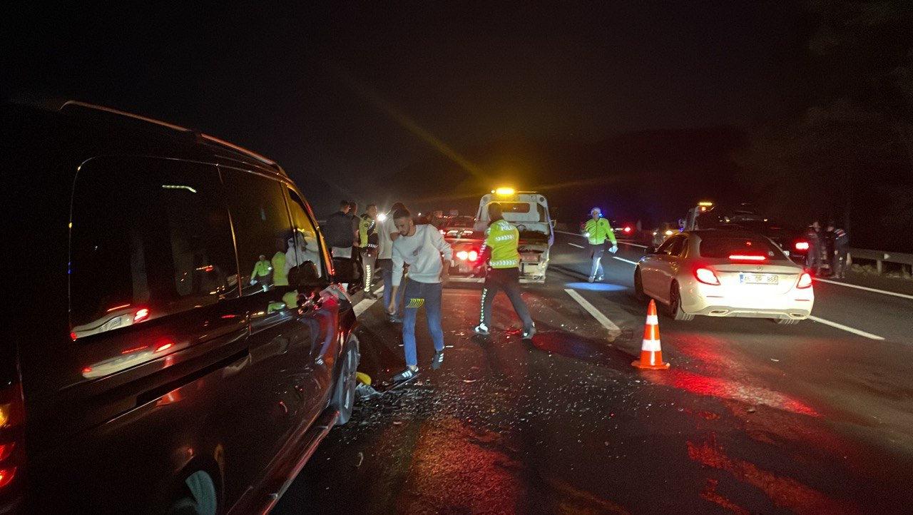 Anadolu Otoyolu'ndaki zincirleme kaza: 10 km araç kuyruğu oluştu