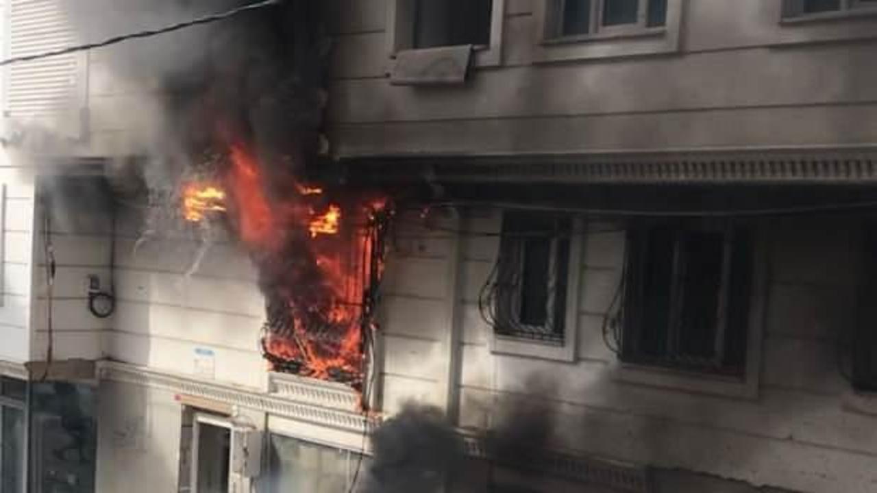 İstanbul’da apartmanda yangın: 4 kişi hastaneye kaldırıldı