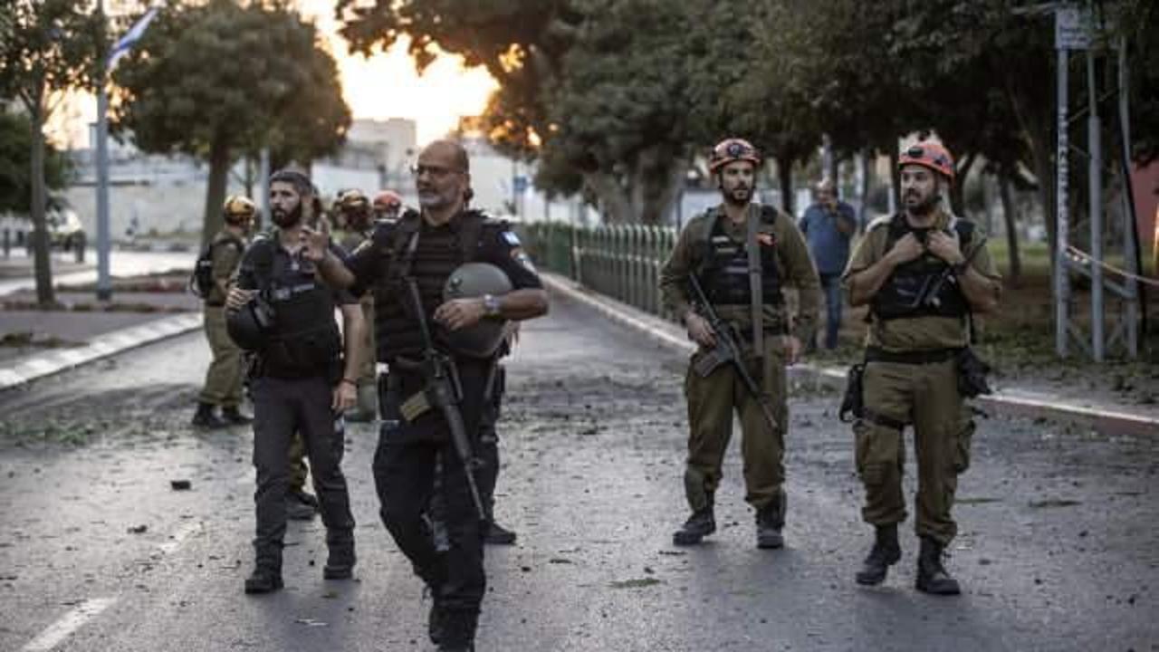 İsrailli polisler yanlışlıkla kendi arkadaşlarını vurdu