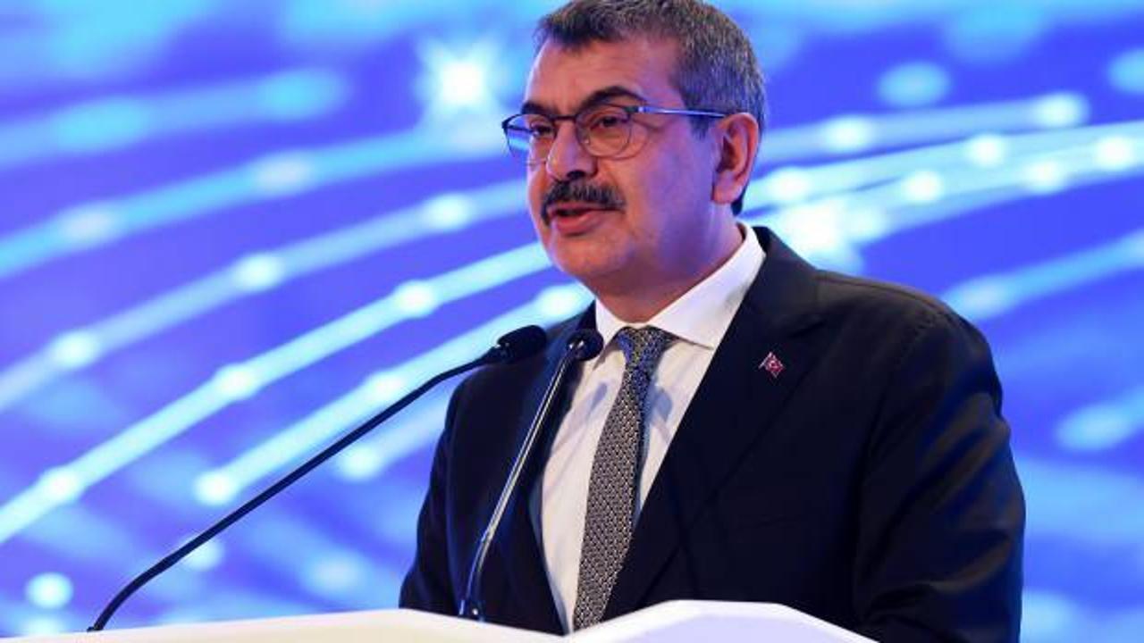 Milli Eğitim Bakanı Tekin’den saygı duruşu açıklaması