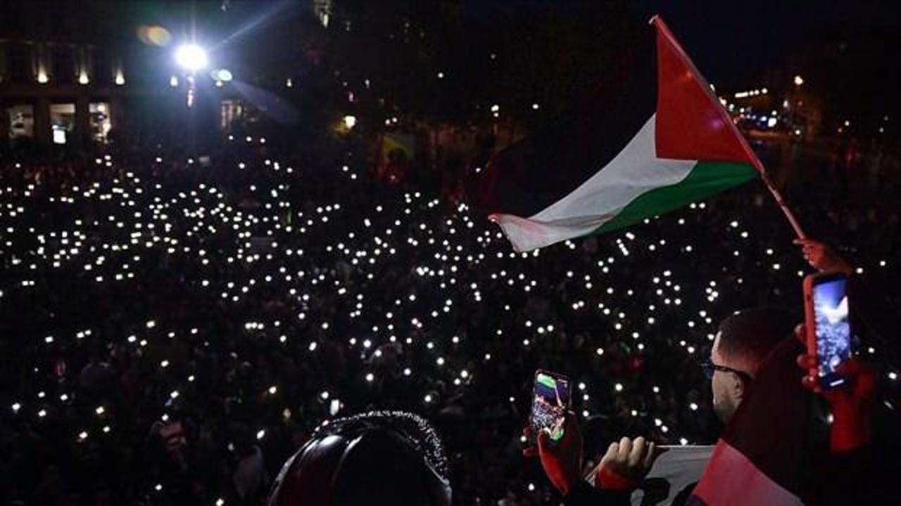 Paris’te Filistin’e destek gösterisi düzenlendi
