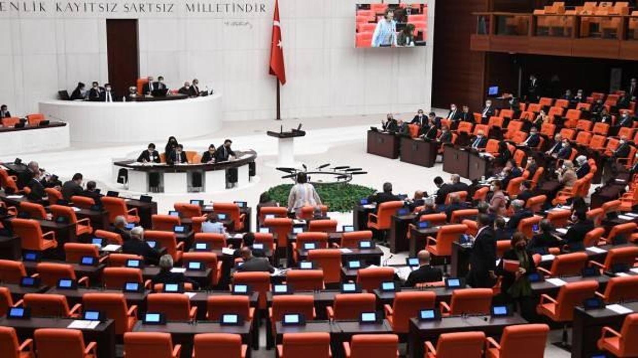 TBMM’de milletvekillerine “sigara yasağı” hatırlatması