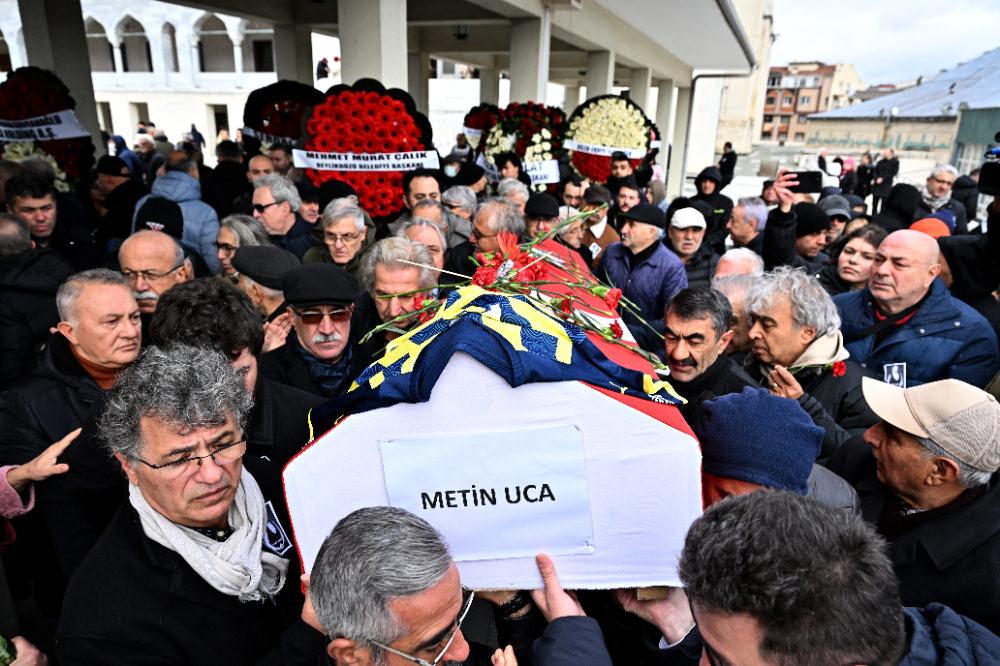 Gazeteci ve sunucu Metin Uca cenaze namazının ardından son yolculuğuna uğurlandı