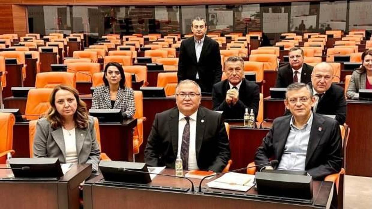 CHP, Meclis’te oturma eyleminde: Özgür Özel’den açıklama