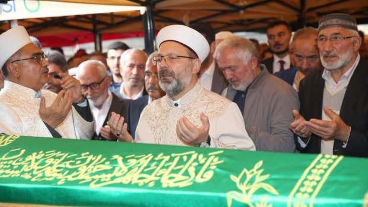 Diyanet İşleri Başkanı Erbaş’ın annesinin cenazesi defnedildi