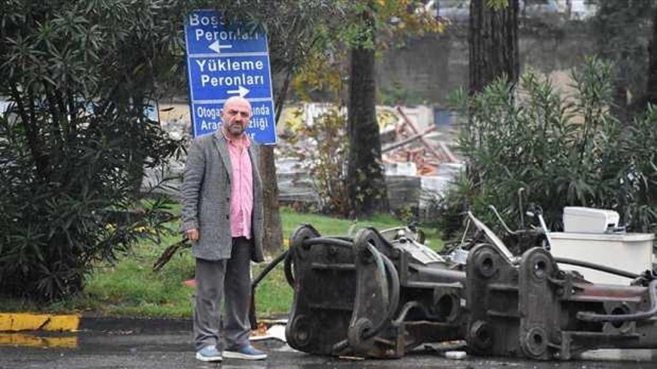 Ekmeğini 35 yıldır otogarda kazanıyor