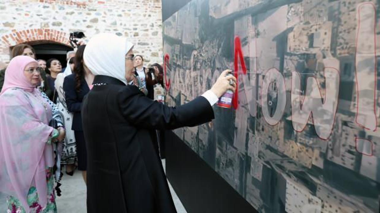 Emine Erdoğan “first lady”lerle “Gazze: Direnen İnsanlık” sergisini gezdi
