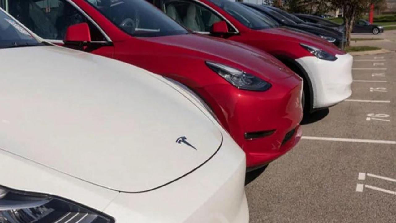 Tesla, ABD’de ilk “otopilot” davasını kazandı