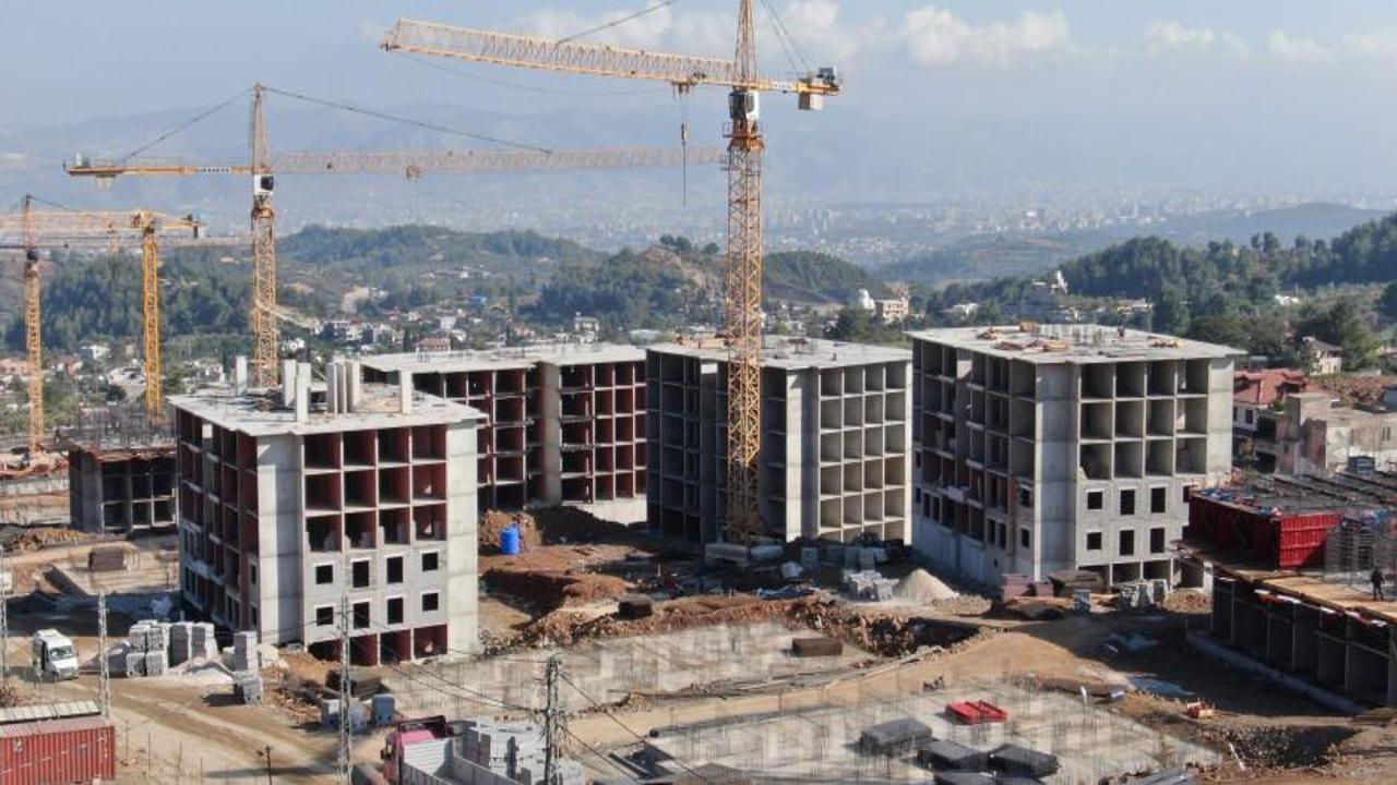 Hatay’da 32 bin 314 TOKİ konutundan tamamlananlar hak sahiplerine kurayla teslim edilecek