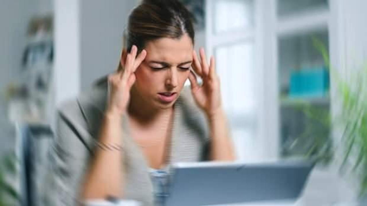 Kulak kristalleri oynaması neden olur, belirtileri nelerdir? Kulak kristalleri tedavisi!