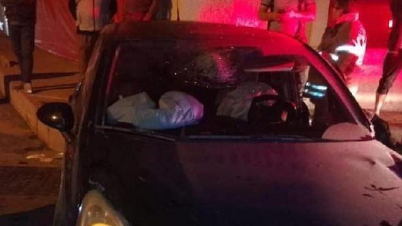 Otomobilin kaldırıma sıkıştırdığı kadının bacağı koptu