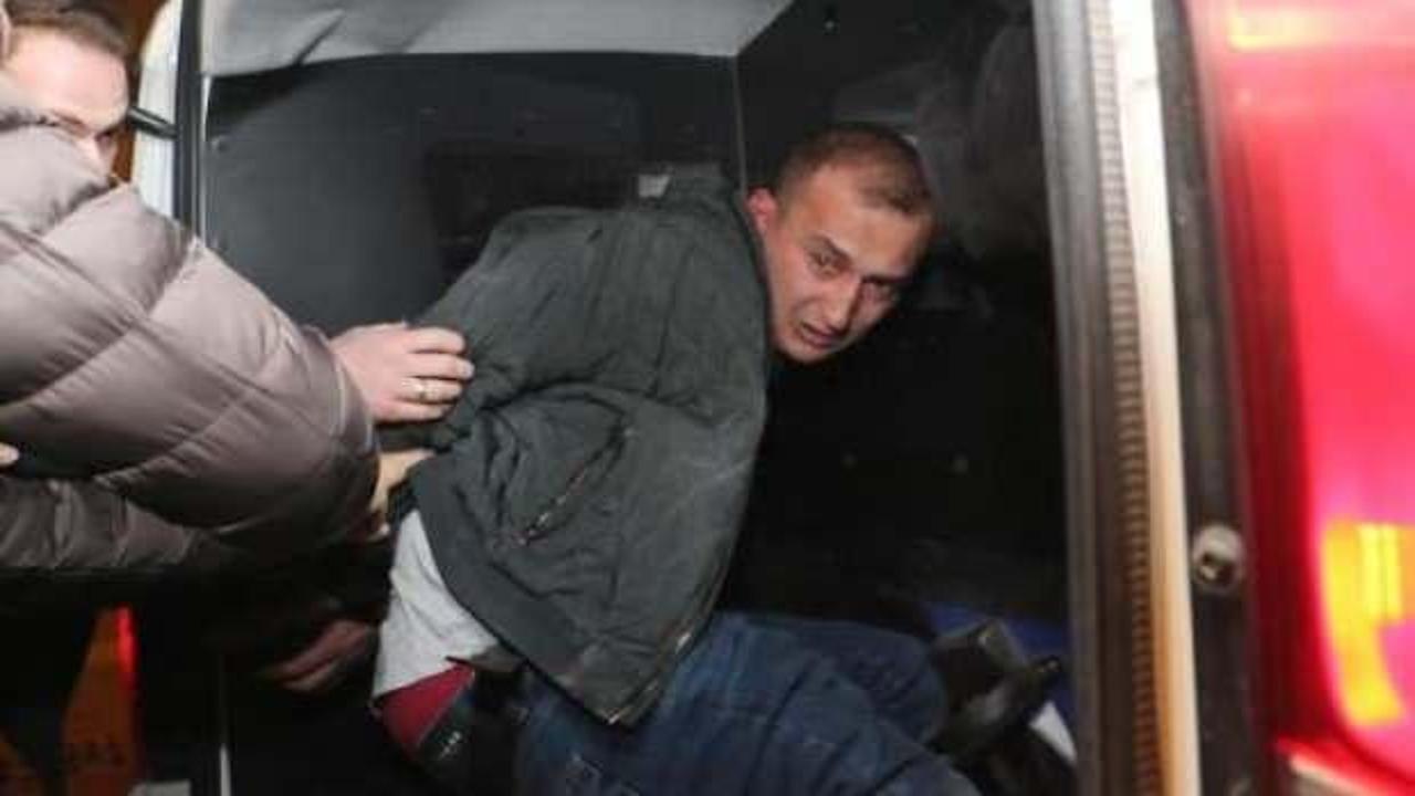 Yüzme antrenörünü öldürdü, duruşmada ailesine başsağlığı diledi