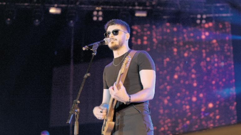 İlk kez canlı söyledi