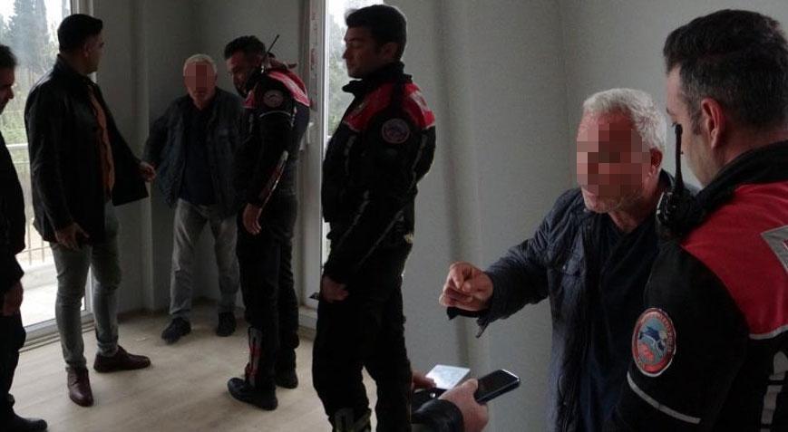 Dehşet anları! Evini zamanında teslim alamayınca kendisini yakmaya çalıştı