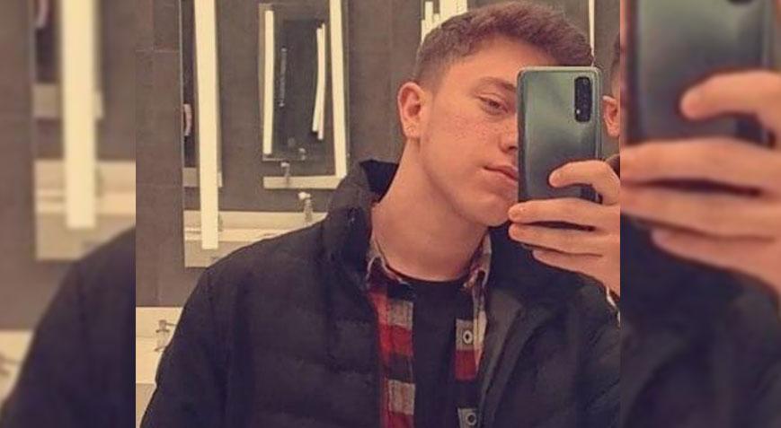 Park halindeki kamyona çarptı! 19 yaşındaki gencin feci sonu