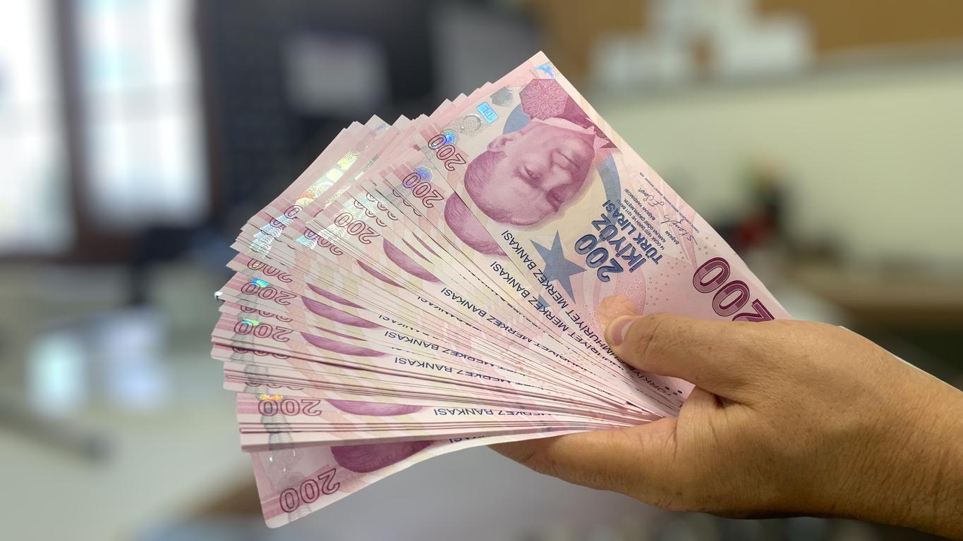 Emekliye 5 bin lira ikramiye düzenlemesi TBMM’de