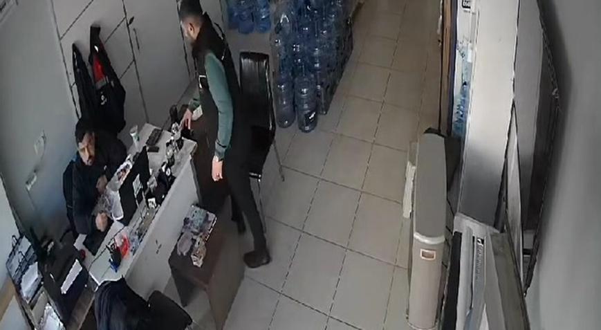 ‘Heimlich manevrası’ ile yine hayat kurtardı! Arkadaşı sayesinde ölümden döndü