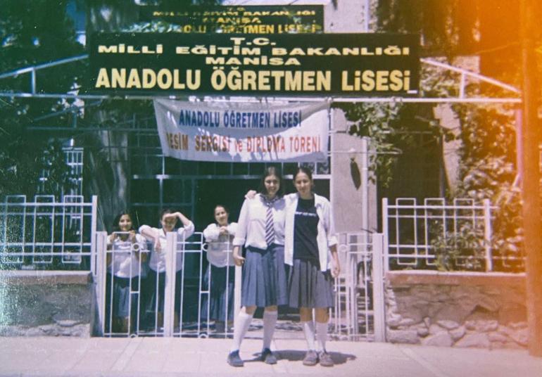 Ayşe öğretmen 19 yıl önce mezun olduğu okula müdür olarak atandı!