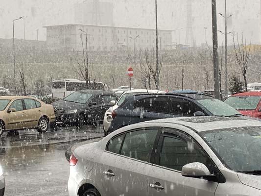 Son dakika… Meteoroloji’den İstanbul için yeniden kar alarmı! Bu gece ve yarın sabaha dikkat