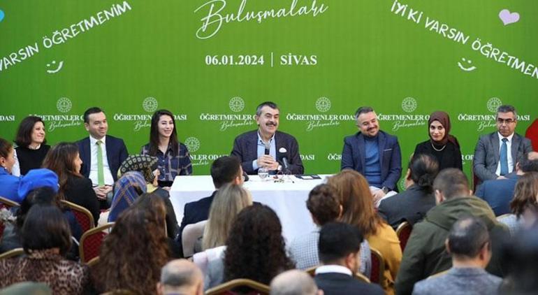 Bakan Tekin Sivas'ta öğretmenlerle bir araya geldi