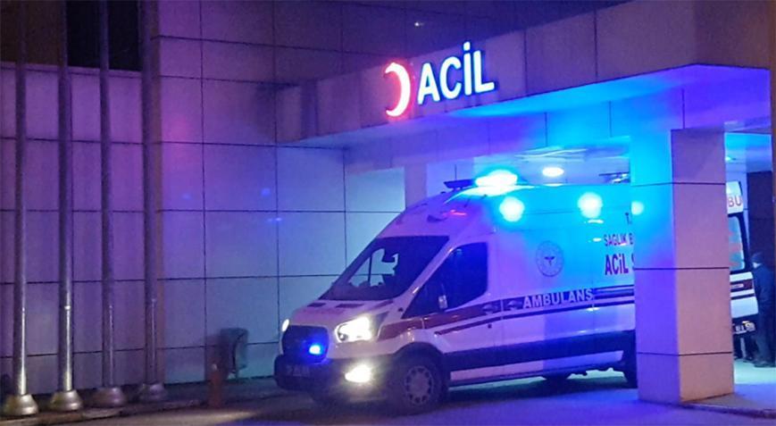 Tabancayı kurcalarken akrabasını vurdu! Durumu ağır…