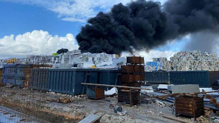 Yer: Manisa! Dün yanan fabrika mühürlendi