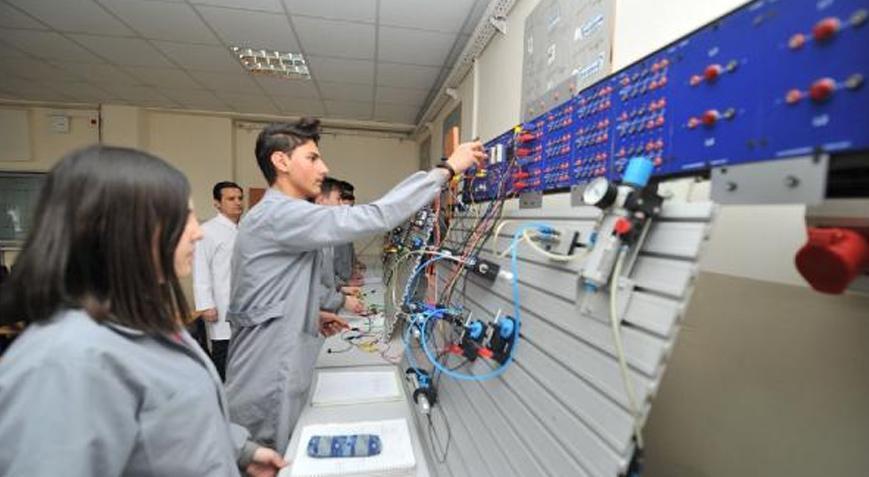 Nitelikli insan gücünü yetiştirmek için bakanlıklar arası iş protokolü görüşmesi