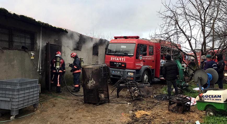 Yer: Sakarya! Samanlık ve ahır yangınında 9 büyükbaş öldü