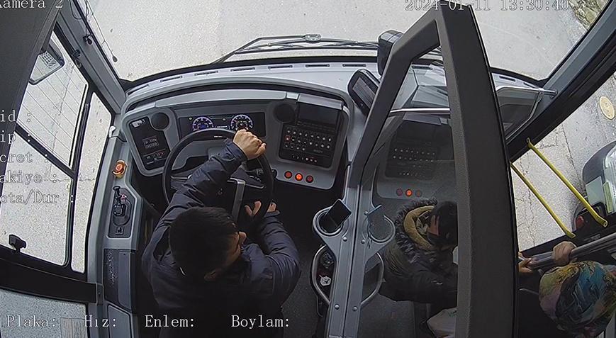 Bursa’da ilginç olay! Babaanne torununu otobüste unuttu