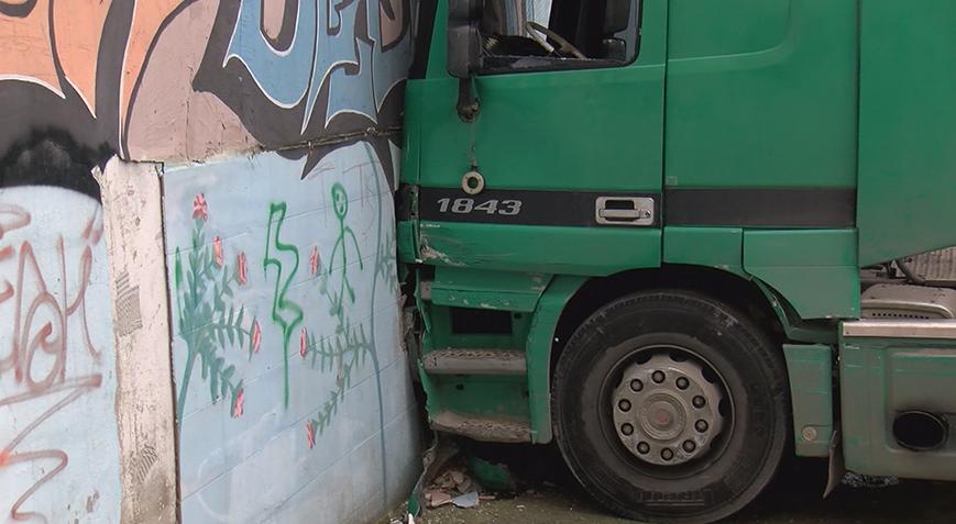 Esenler’de korku dolu anlar! ‘9 şiddetinde deprem oluyor sandık’