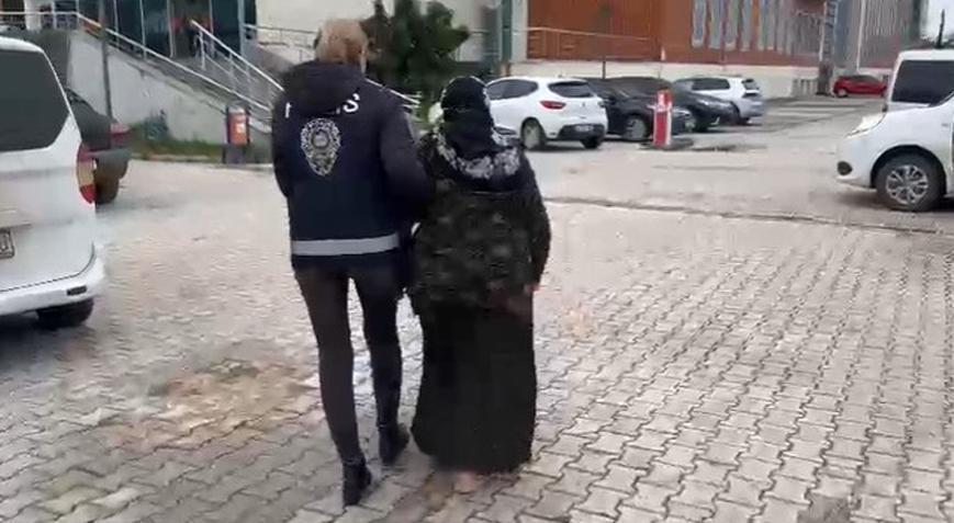 Komşusunun altınlarını çalan kadın yakalandı