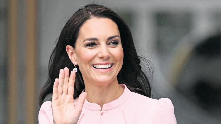 14 gün hastanede kalacak! Prenses Kate ameliyat oldu