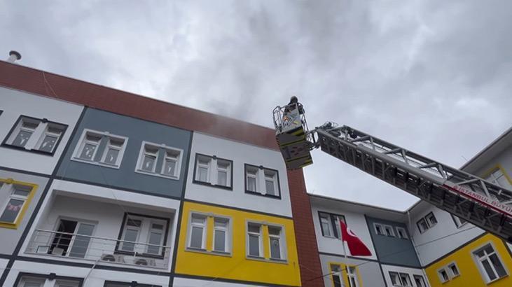 Sultangazi’de ilkokulda yangın! Okul tahliye edildi