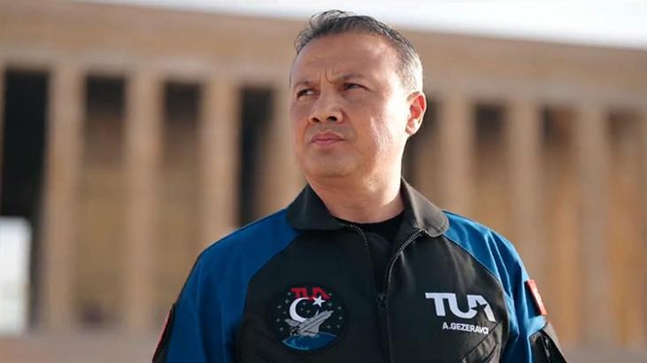 Alper Gezeravcı’nın Anıtkabir’de Atatürk’e bıraktığı not paylaşıldı