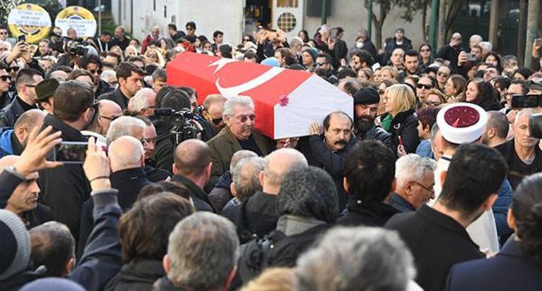 Ayla Algan'a veda! 'Annemi yaşam dolu kaybettik'